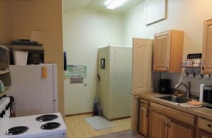 Kitchen (2)