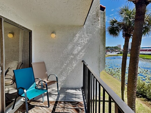 Welcome to Edgewater Villa # 121