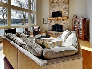 Living Room - Fireplace