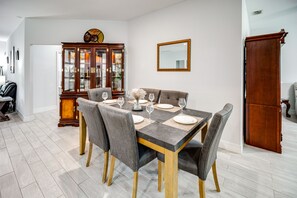 Dining Area | Dishware/Flatware