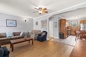 1520bay20ave20unit2032C20oob-001