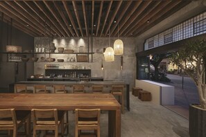Dusk Bar