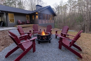 HemlockHideaway-2 Feature 2_FP
