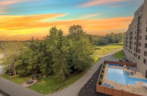 A view of the Silver Creek outdoor pool and hot tub below.
