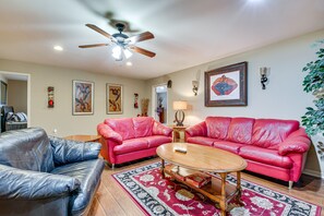 Living Room | Smart TV