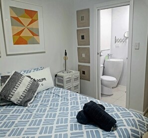 Your queen bed and full ensuite bathroom total privacy