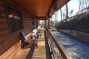 Mountain Oasis- Porch