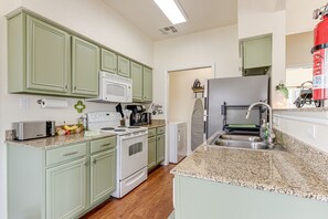 Kitchen | 1st Floor | Dishwasher | Cooking Basics | Dual Coffee Maker | Toaster