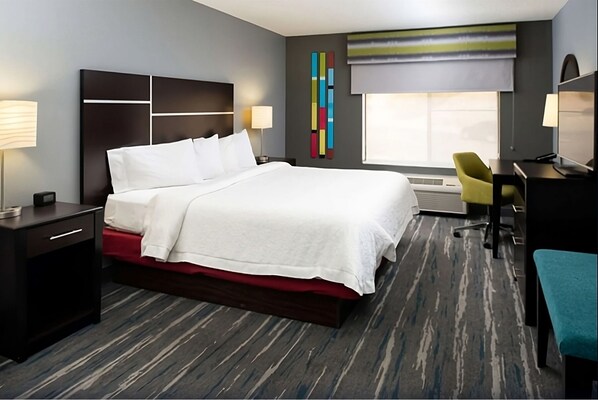 Unit with King and Queen bed. Exact unit will be assigned upon arrival. Views, colors and decor may vary.