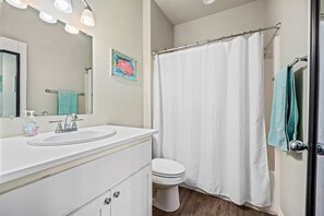 en suite bathroom