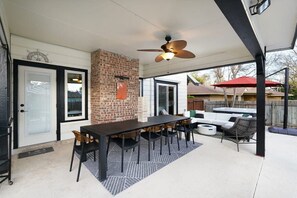 Outdoor dining with seating for 10