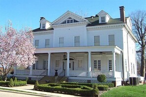 Pasfield House Front Exterior