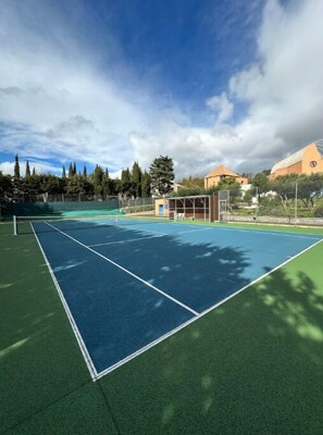 Sport court