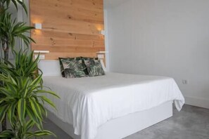 Bedroom 1 (1)