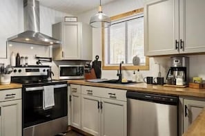 Kitchen - Stove