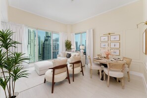 Modern holiday rental steps away from JBR beach in the heart of Dubai Marina