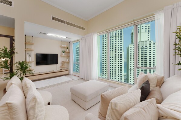 Modern holiday rental steps away from JBR beach in the heart of Dubai Marina