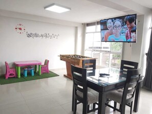 Spielezimmer