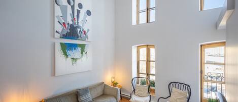 Salon bien éclaire