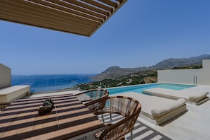 Pyrgos Exquisite villa 2 ,Swimming Pool Area