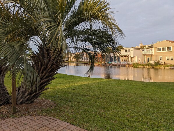 BREATH TAKING LAKE VIEWS RIGHT FROM THE BACK PATIO