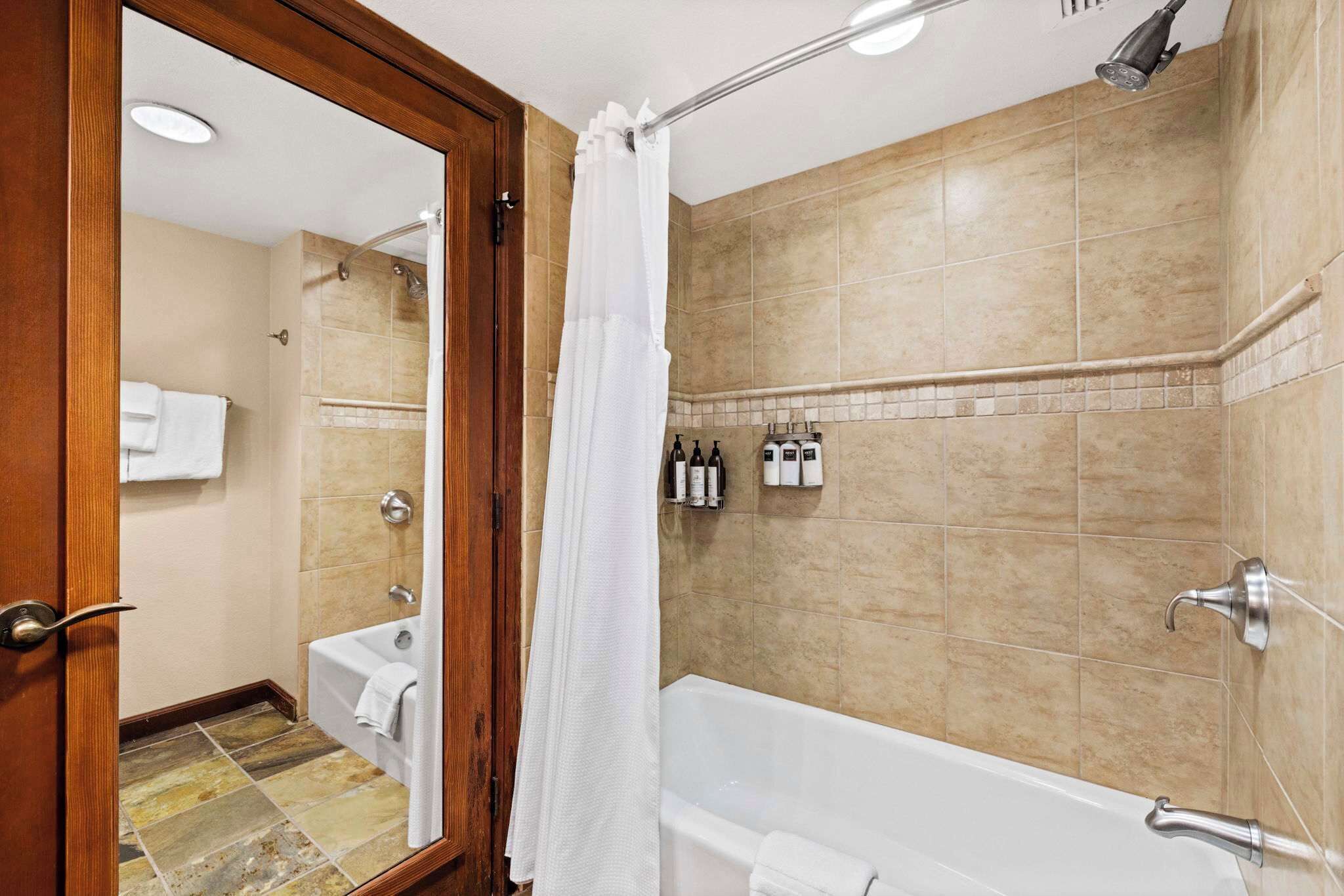 Everline Resort & Spa @Palisades- Valley View Reviews, Deals