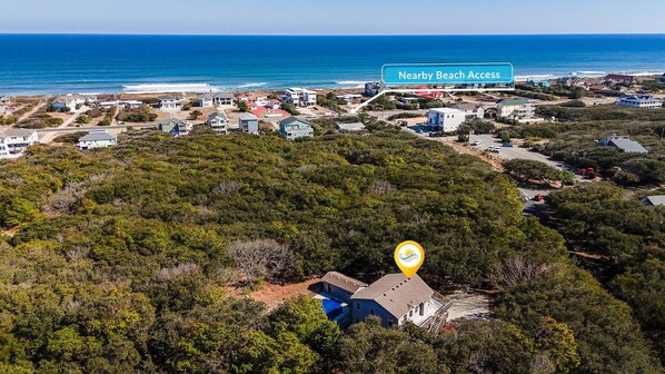 Eastern Dream is located in a serene and quiet neighborhood, and is just a short 5-minute walk to the nearest beach access!