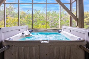 Indoor spa tub