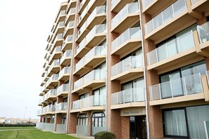 Außenseite Ferienhaus [Sommer]