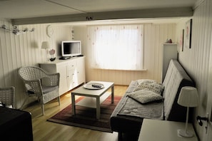 You can watch TV comfortably in the living room