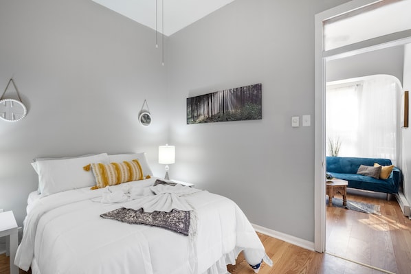 Welcome to Your Home Away From Home!
Step inside and discover a clean, comfortable, and thoughtfully furnished space designed with your relaxation in mind. Whether you're here for work or play, our cozy retreat offers everything you need—from a fully equipped kitchen and relaxing living room to restful bedrooms and modern amenities. Scroll through to explore your next perfect stay!