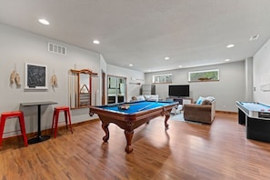 Spielezimmer