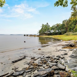 The view from the street-shared beach area.