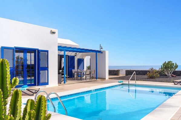 Villa Seasol 1 image