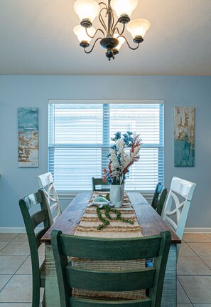 Dinning Table for your family dinner