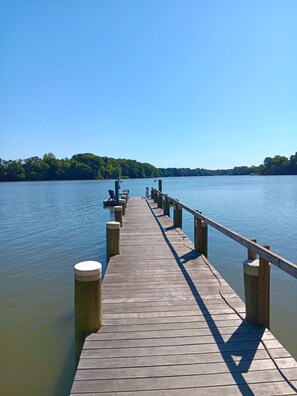 Dock