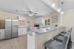 12-Surf or Sound Realty - 1189 - Blue Sky - Kitchen -4