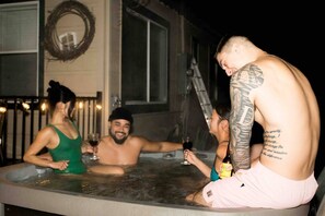 Bain à remous extérieur