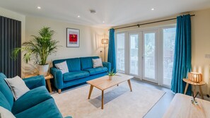 Sitting Room, The Weir House, Bolthole Retreats