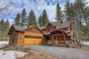 13087 Fairway Dr Truckee CA-print-001-001-Exterior-4200x2800-300dpi