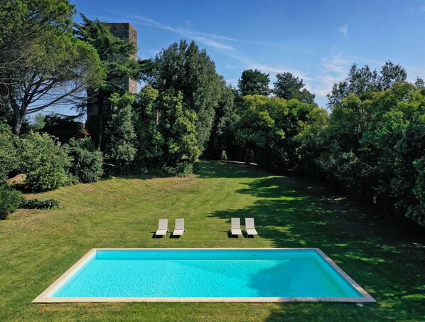 Plante, Ciel, L'Eau, Nuage, Arbre, Lot Terre, Paysage Naturel, Piscine, Végétation, Herbe