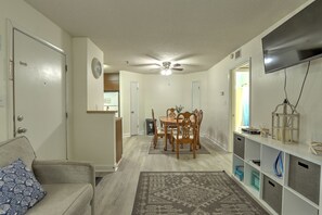 Living/Dining area