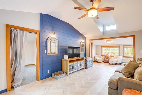 Salem Vacation Rental | 2BR | 1BA | Step-Free Access | 950 Sq Ft