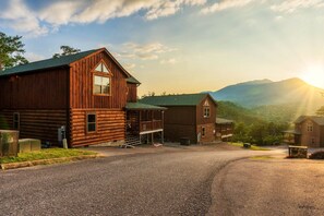 Stunning views of the Smoky Mountains right outside the front door!
