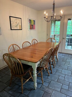 spacious dining room table 