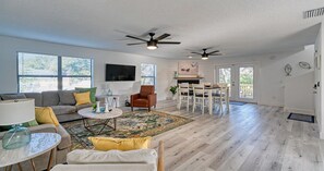 Living & Dining Area