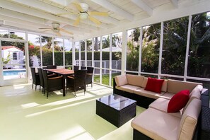 Outdoor dining