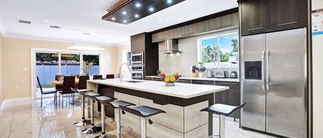 Private kitchen