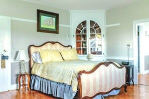 queen bed