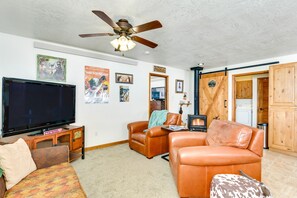 Living Room | Queen Sleeper Sofa | Smart TV | Wood-Burning Stove